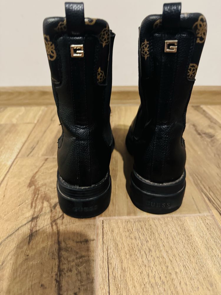 Дамски боти Guess
