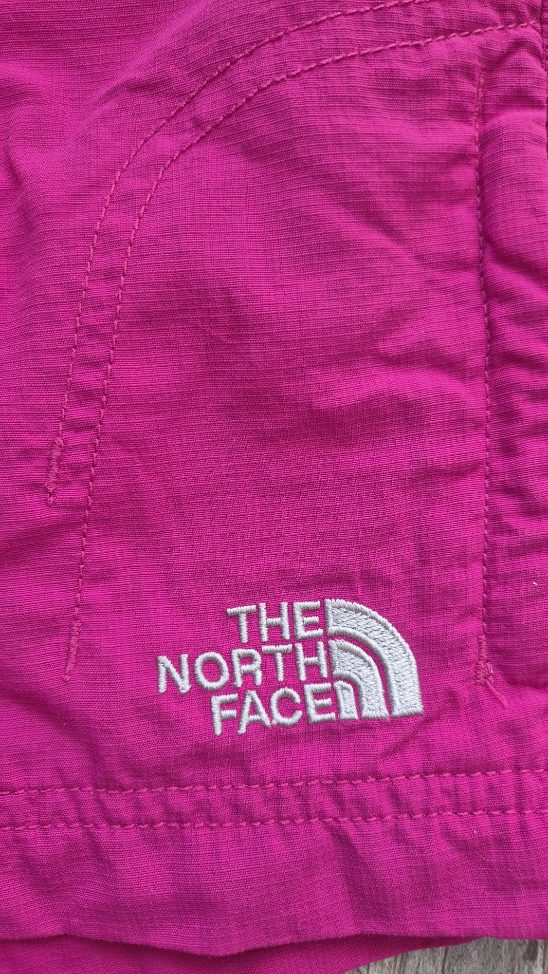 Къси панталони, шорти The north face 7-8 години