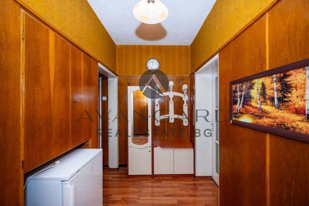 Продава се Тристаен апартамент в Пловдив, Център - 76 кв.м за 2014 €/кв.м - Снимка #6