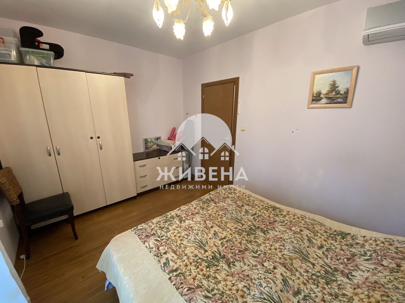 Продавам 3-стаен апартамент, м-т Траката, обща площ 103 кв.м, с Гараж