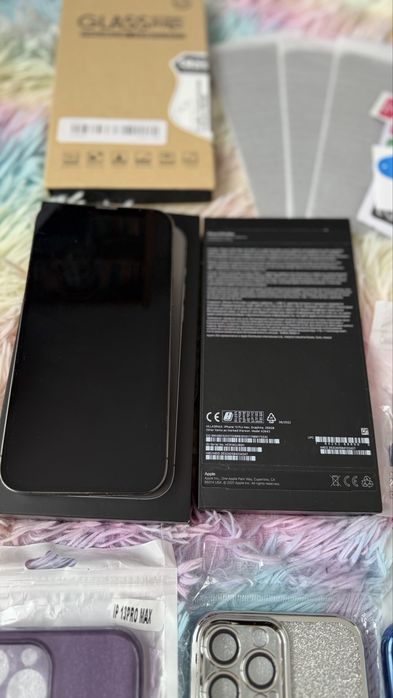 Iphone 13 pro max 256 gb cu accesorii