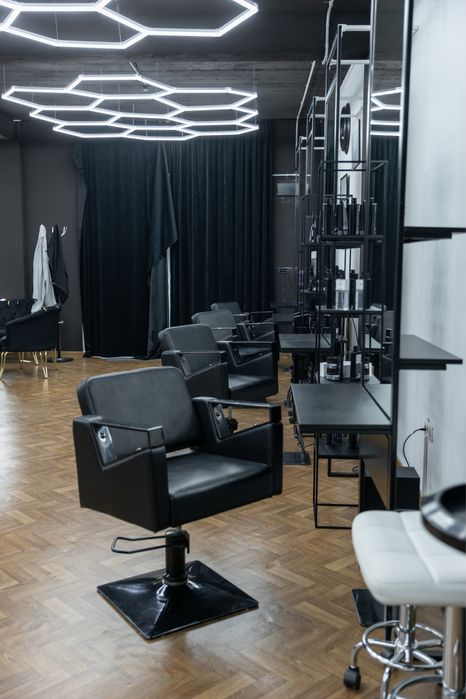 Inchiriez post coafura zona Calea Torontalului