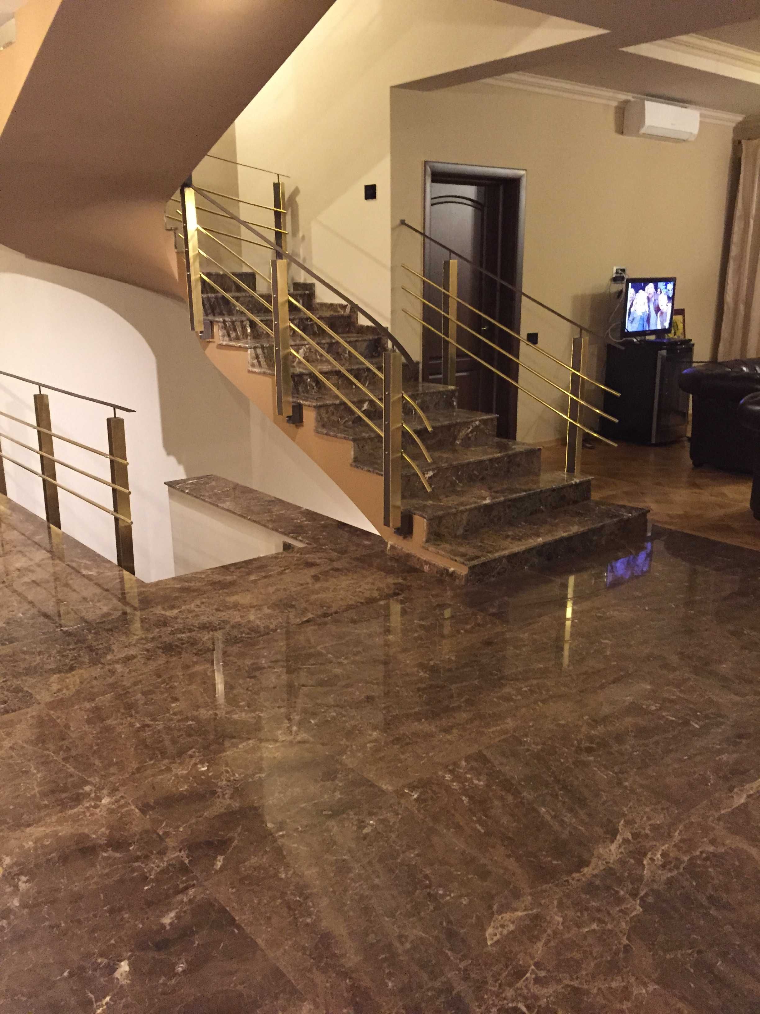 Marmura Emperador Dark pentru pardoseala