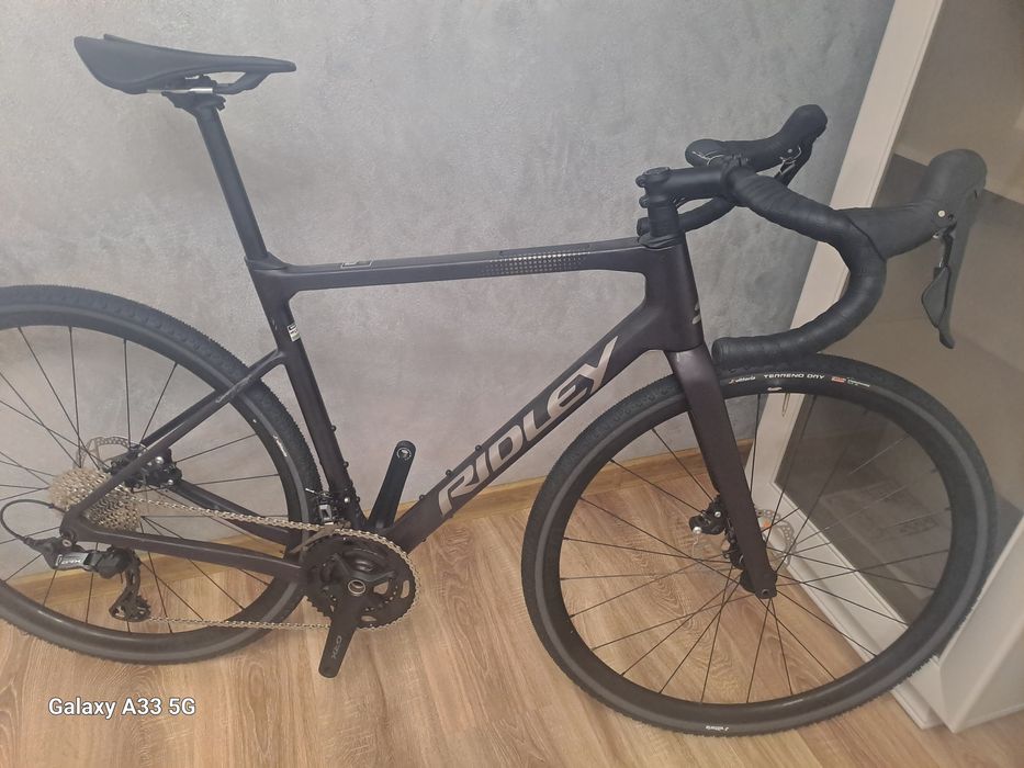 Vând bicicleta ridley