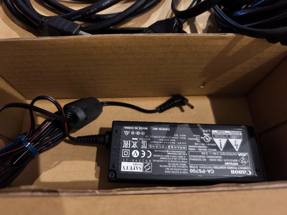 Statie conectare stocare canon cs100 1tb