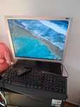 Vand calculator(unitate+monitor+mouse+tastatura)