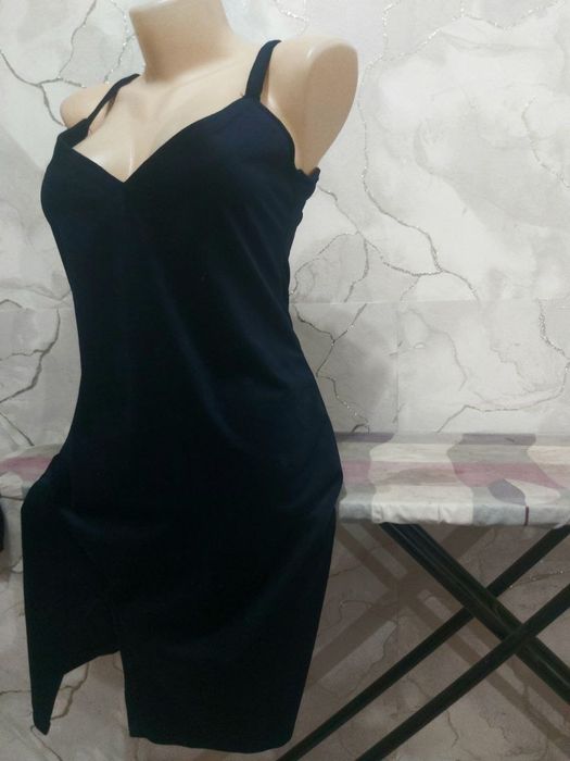 Платья разные женские