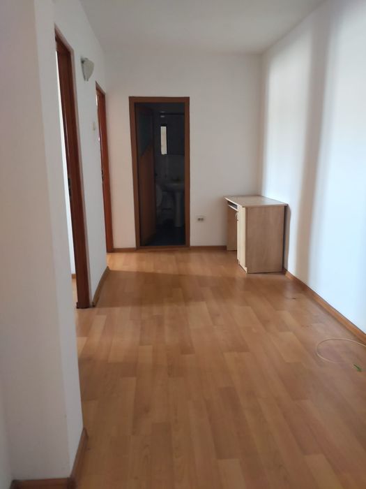 3 camere decomandat Nicolina -Frumoasa