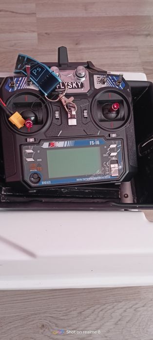 Лодка за захранка  +GPS