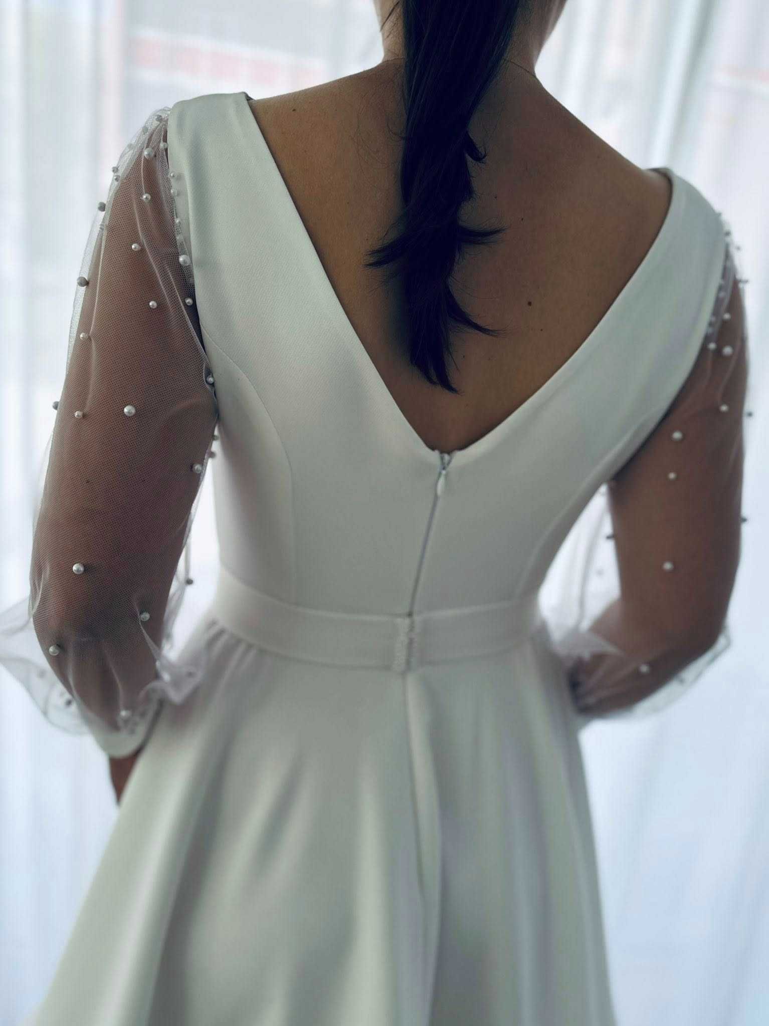 Vand rochie cununie civila eleganta, facuta la comanda