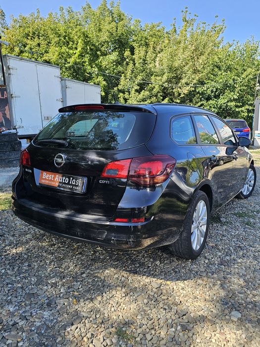 Opel Astra 1.7 CDTI 2011