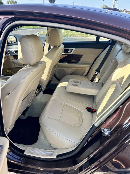 Jaguar XF 2013 2.2D / Accept variante auto