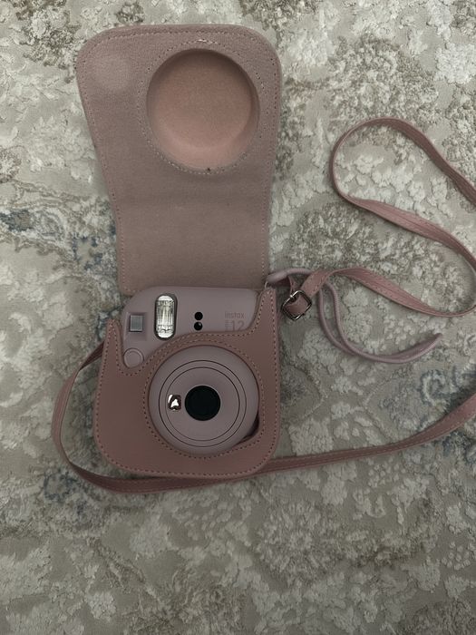 Продам instax mini 12