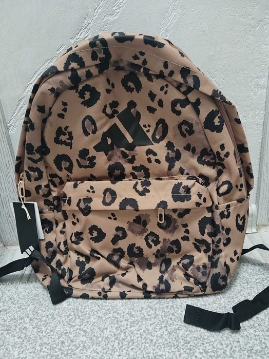 Нова раница Адидас!