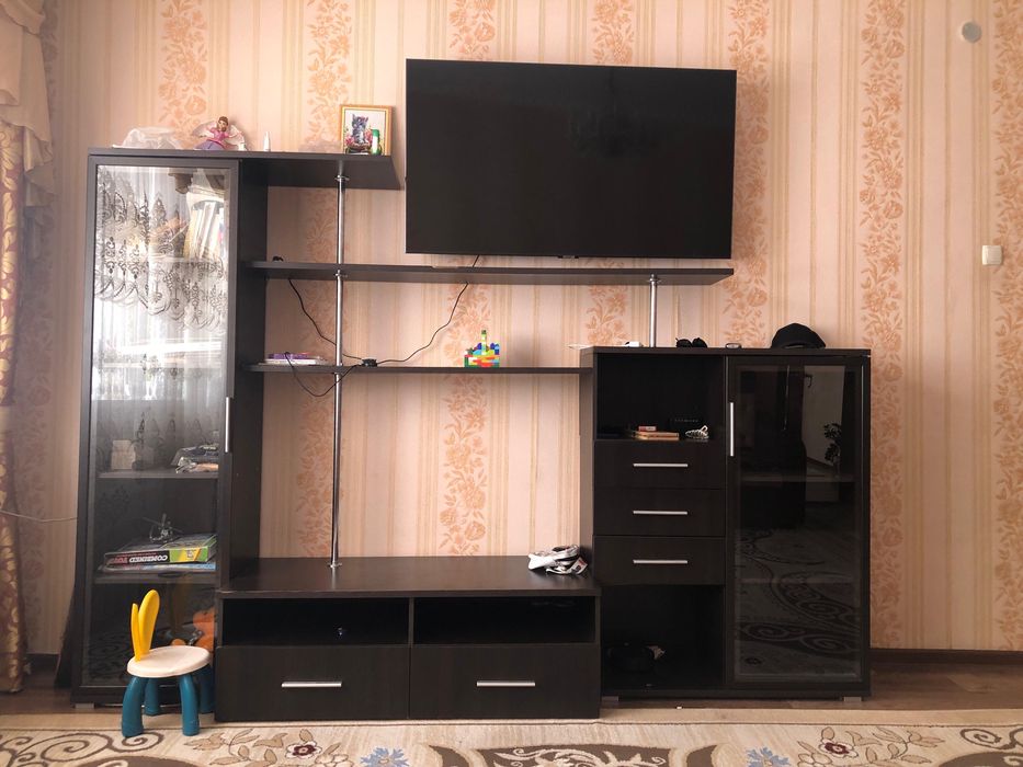 Подставка под телевизор