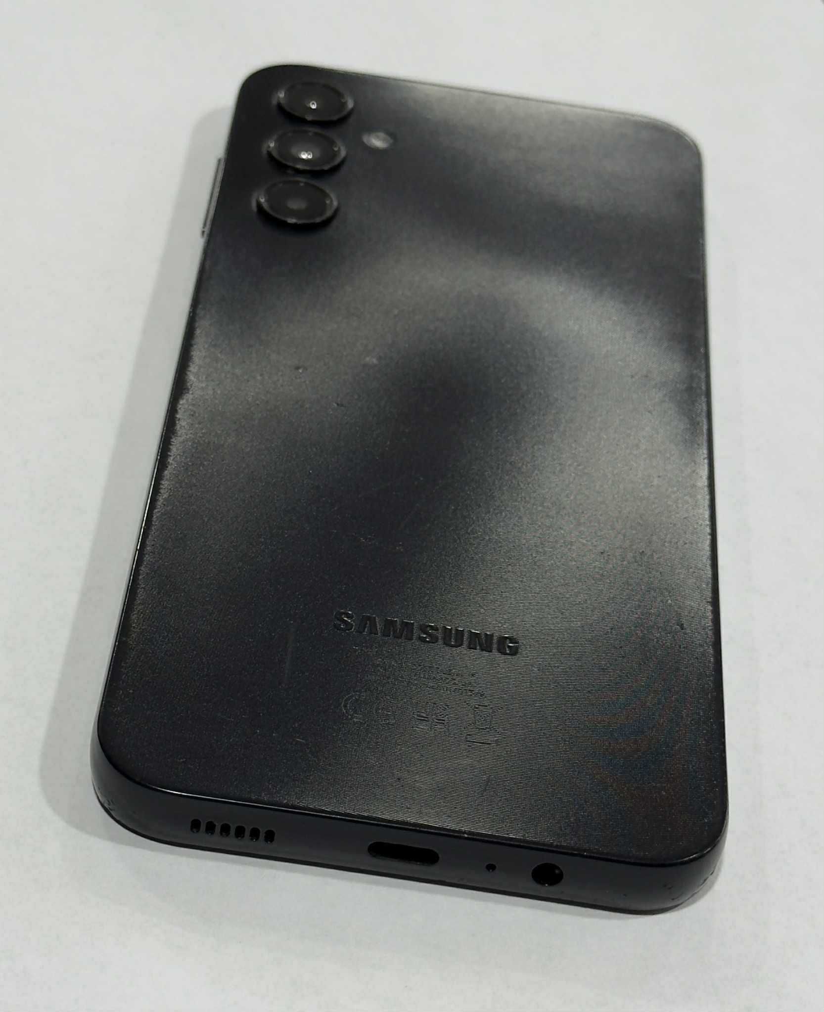 Продавам Samsung Galaxy A14 128GB/4GB