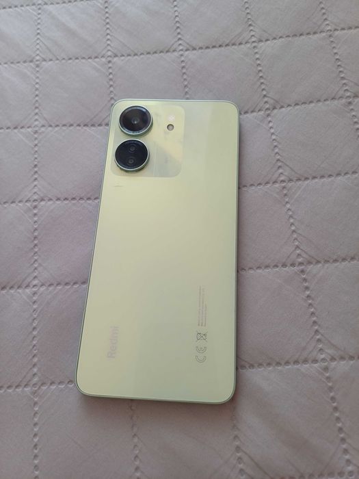 Продава се телефон Xiomi  Redmi 13C