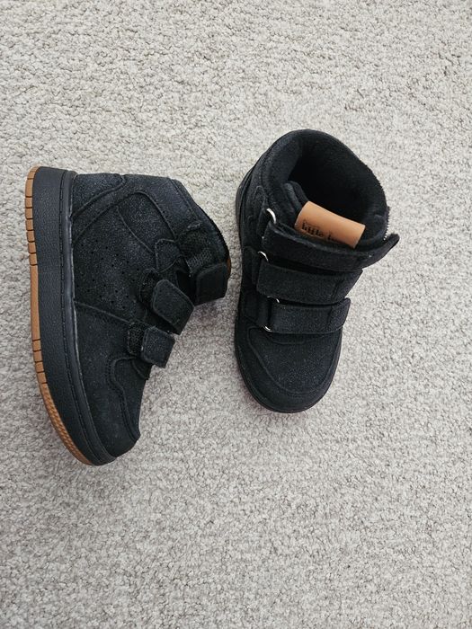 Adidasi inalti Reserved