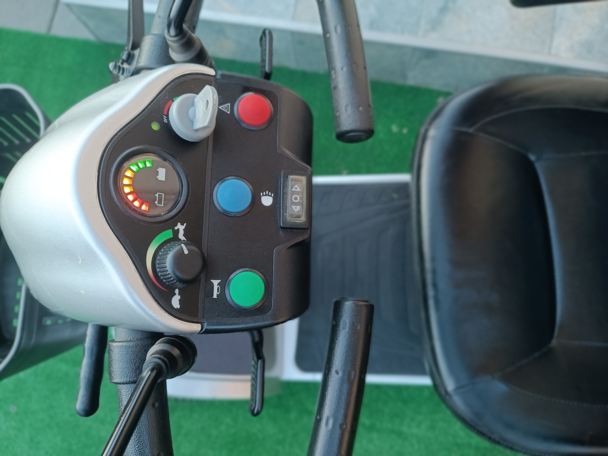 Cărut handicap scuter Dizabilitati cărucior dezabilitati  electric