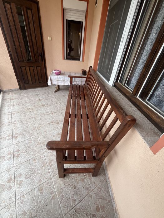 Дървена пейка за вашата градина