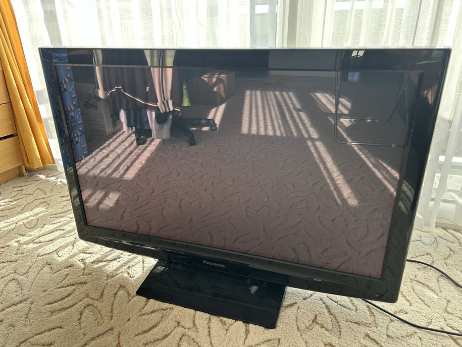 Plasma TV Panasonic 106cm