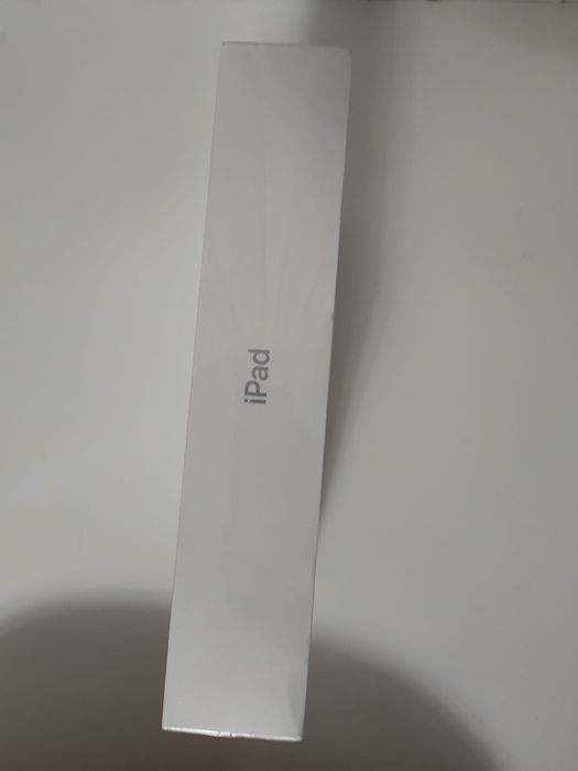 Vând IPad 9th Generation SIGILAT