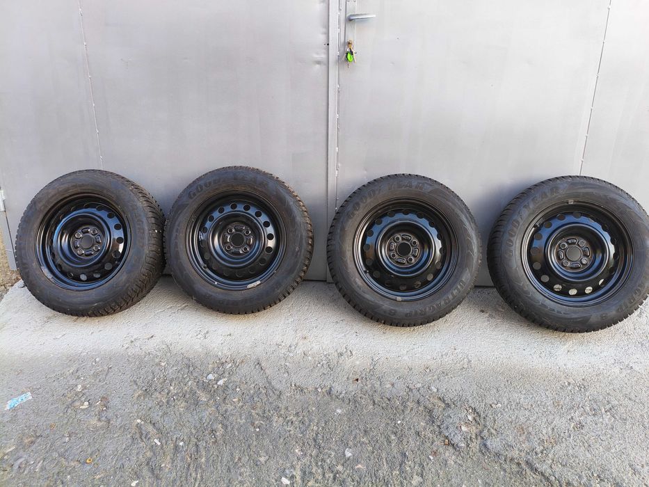 Гуми с джанти за тойота корола версо 195/65/R15