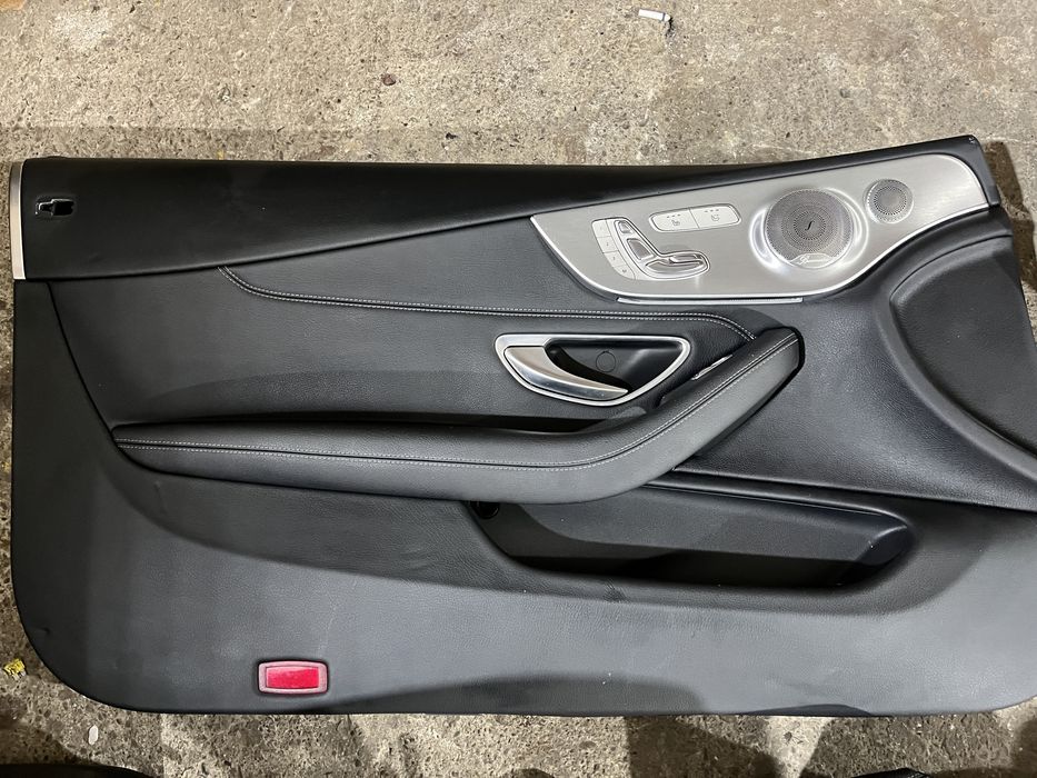 Interior / Scaune / Fete de usi Mercedes C Cabrio / Coupe W205