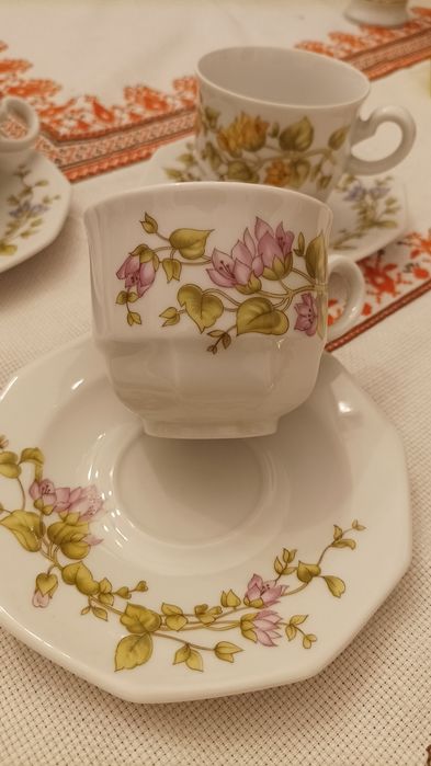 Двойни сетове за кафе, чай на  Wintering