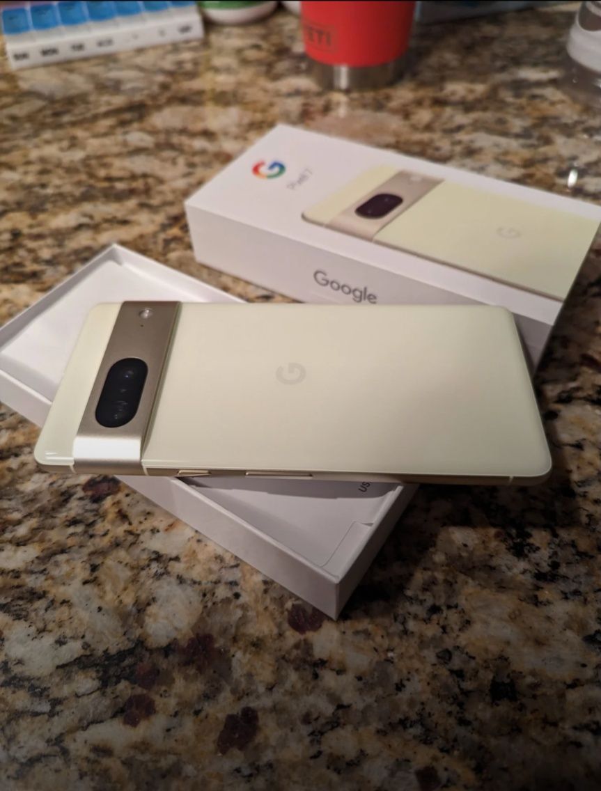 Google Pixel 7 Lemongrass в идеальном состоянии