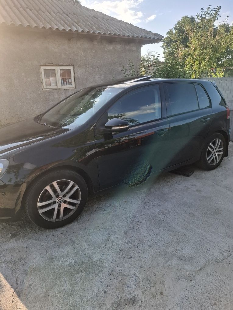 Vând vw golf 6 2011