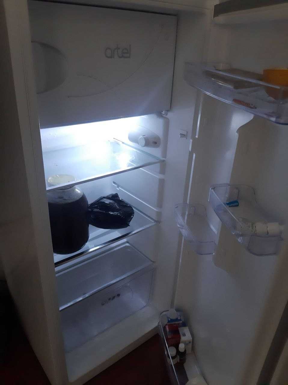 Artel холодильник сатылады.