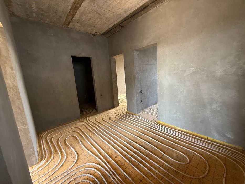 Продам участок в кибрае 2 сотки. Дом 300кв.м