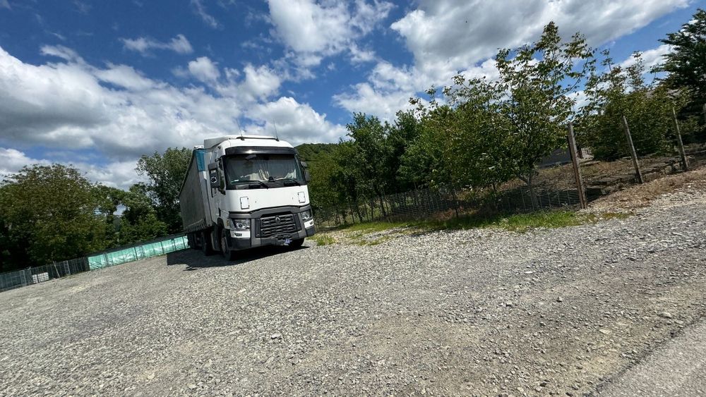 Peugeot Boxer 2.2 HDI autoutilitara/Renault truck T 460 cap tractor
