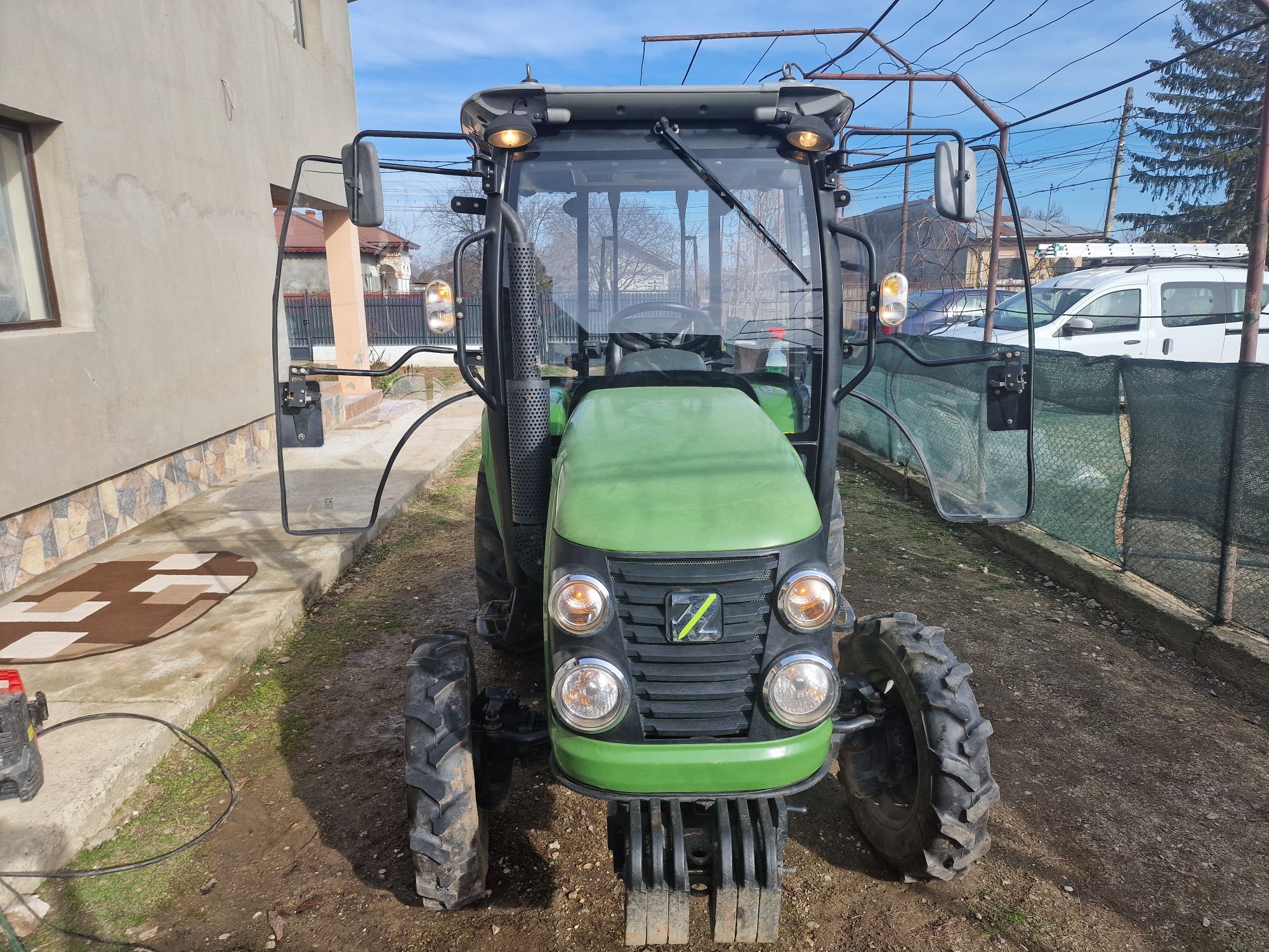 Tractor 25 cp zoomlion