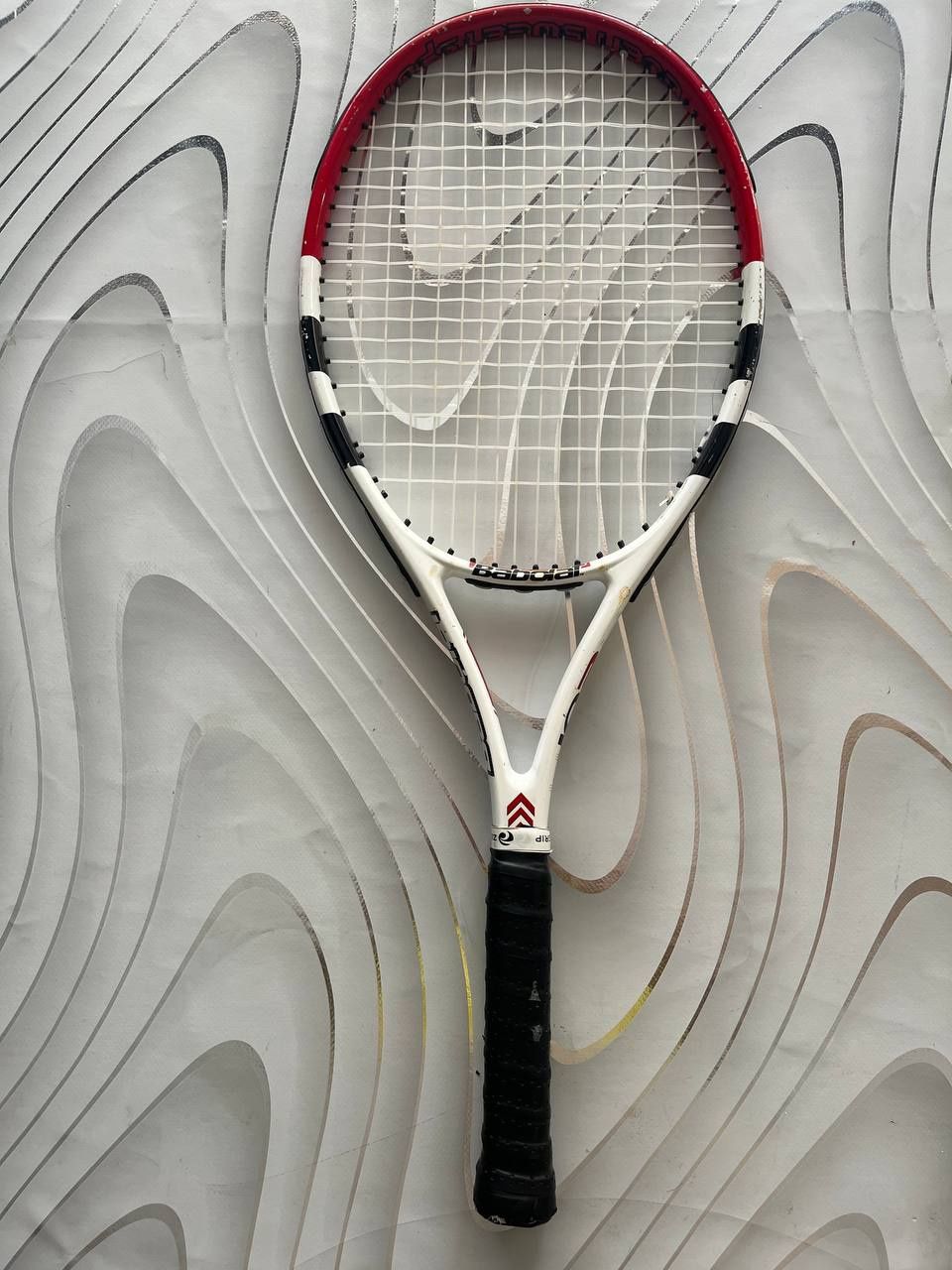 Tennis raketka .