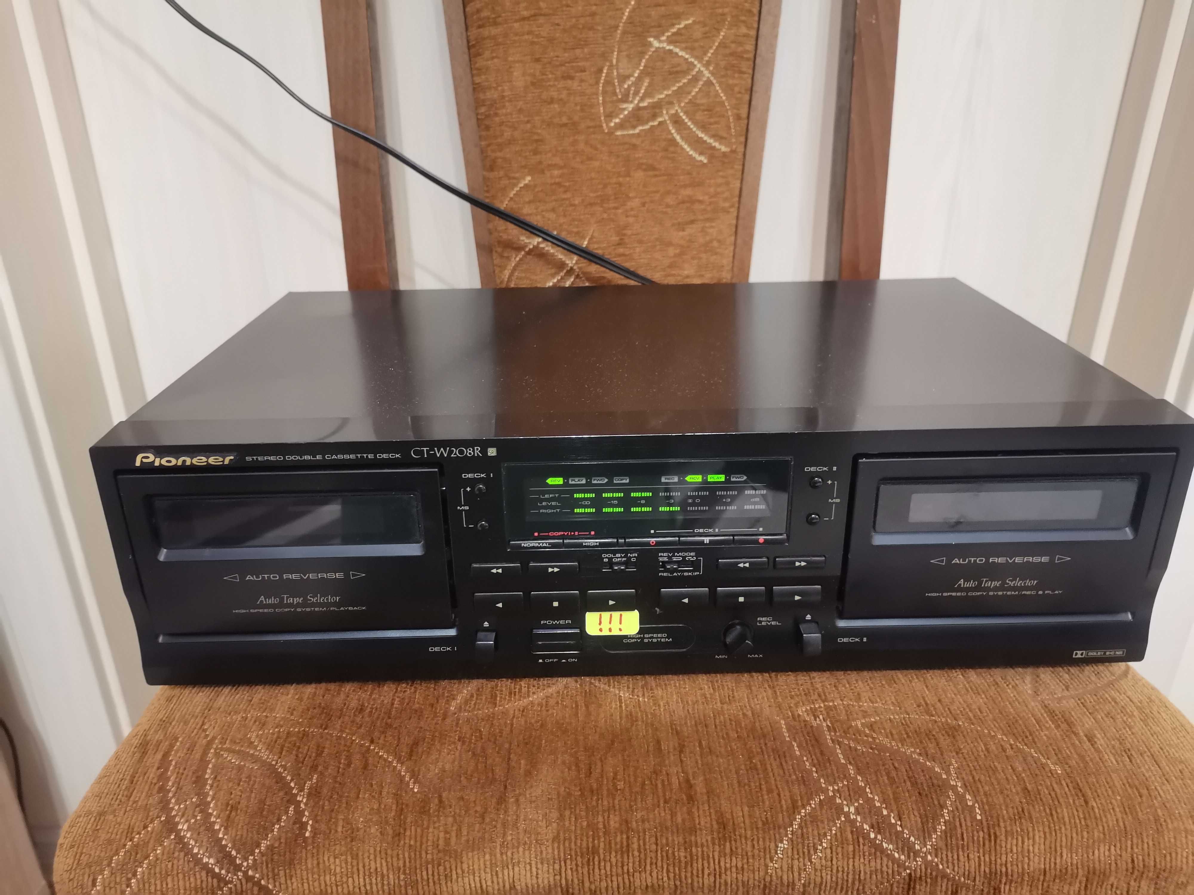 Касетен дек Pioneer ct w208r