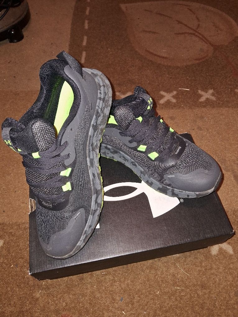 Маратонки Under armour