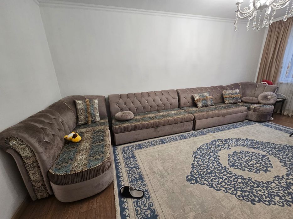 Уютный и просторный диван — отличное состояние