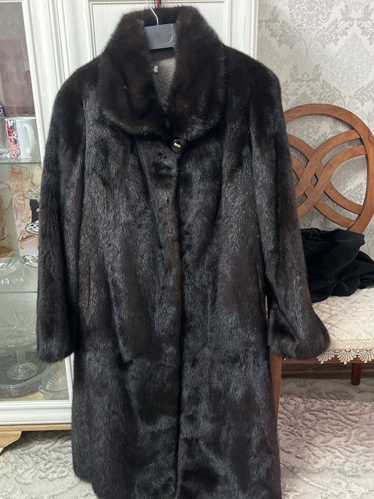 Продам шубу 54 размер