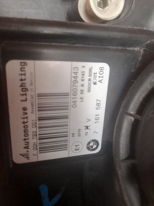 Far xenon Bmw X5 E70