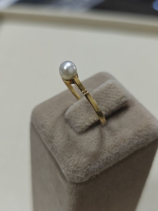 Inel cu perla aur 18k 1.73gr (r)