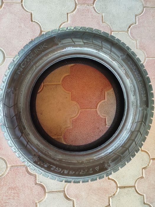 б/у шины комплект 225/60/17