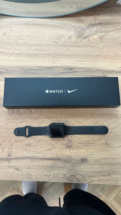 Продам часы Apple watch 6