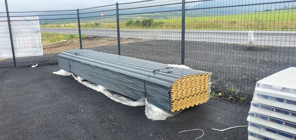 49 RON Vindem panouri Sandwich grosime 1,2, 4, si 6 cm, calitatea 1