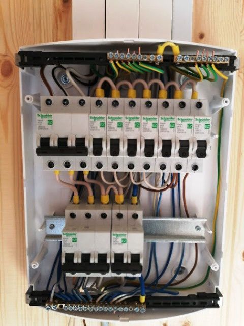 Электрик 24/7 , пропал свет, замыкание