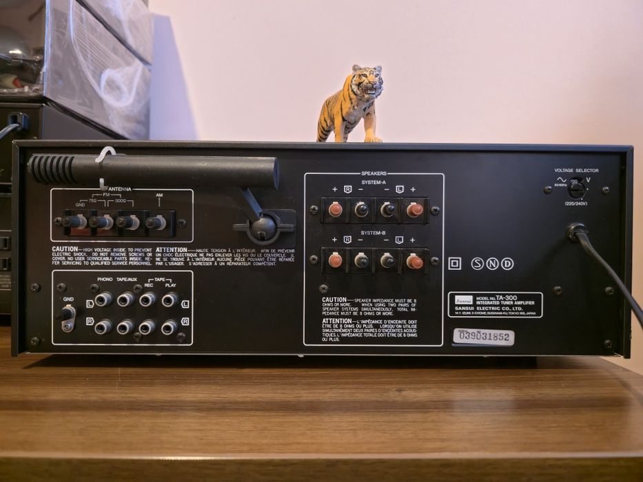Sansui TA-300. Frumusețe Hi-Fi. Un vintage de calibru. Preț fix !