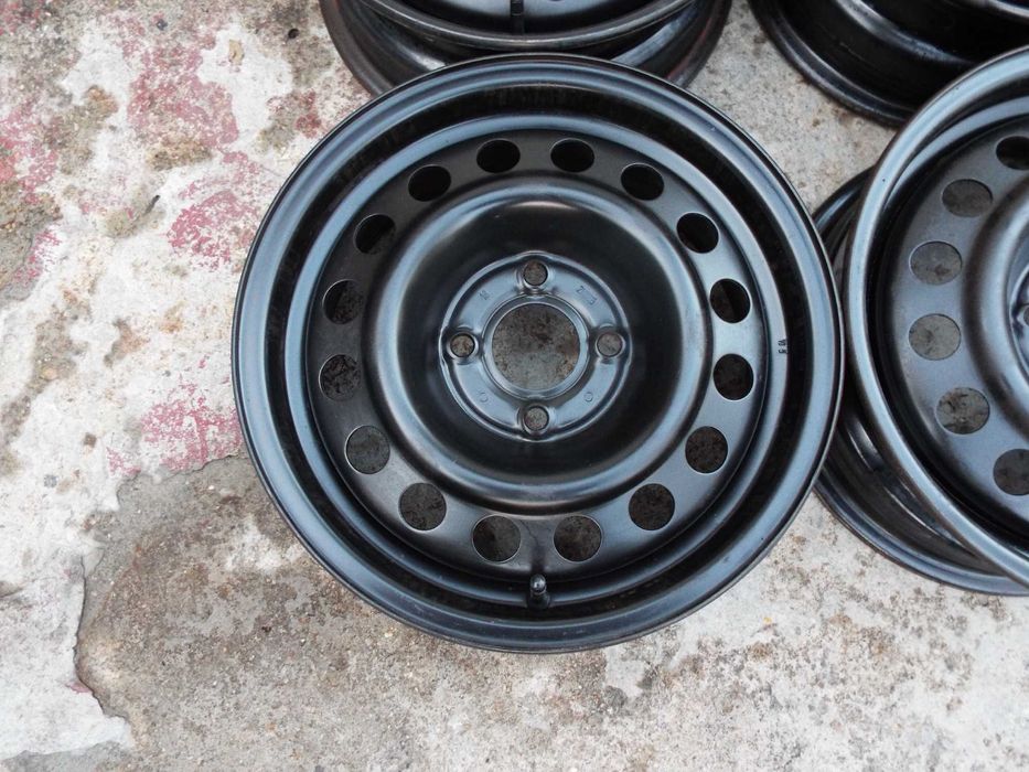 vand 4 jante de tabla pe 14" pt renault clio pret 500ron toate4