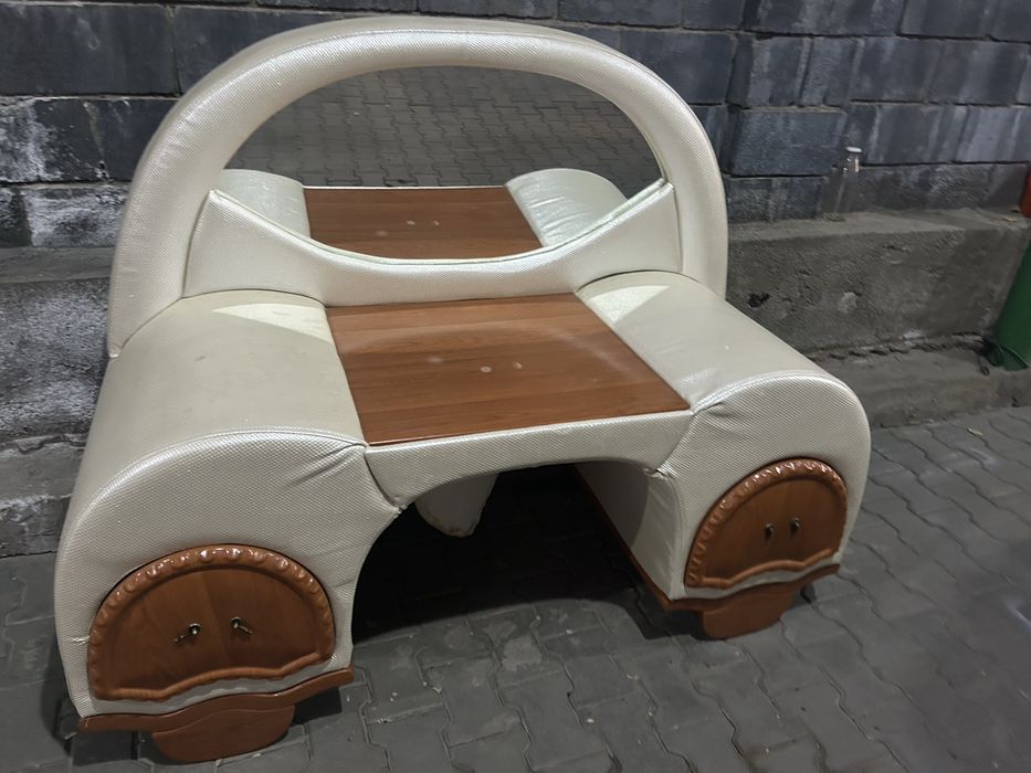 Туалетный столик с тумбами