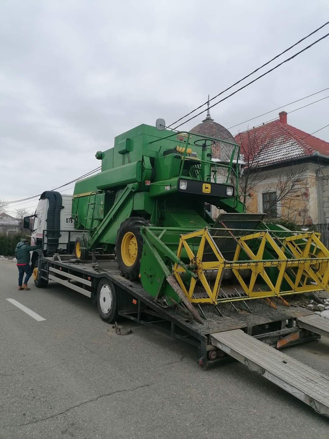 Tractari auto Camioane, transport utilaje grele buldo,taf,manitou